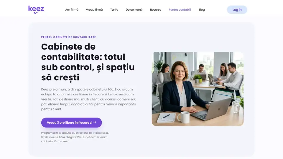 The accounting firms page on keez.ro: headline, call to action and a photo of an accountant at her laptop